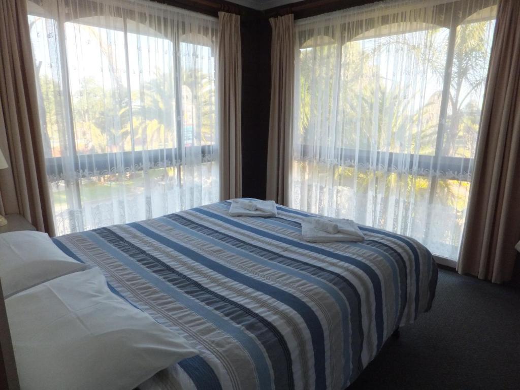 Paradise Holiday Apartments Lake Bunga エクステリア 写真